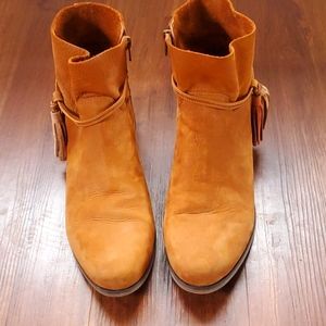 Like new Lucky Brand Ankle Boots